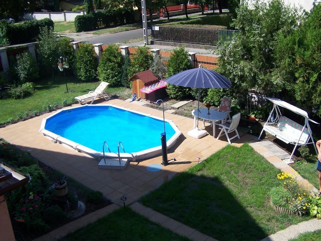 Hotel Aranyeso Vendeghaz Csorbai Budapest Exterior foto